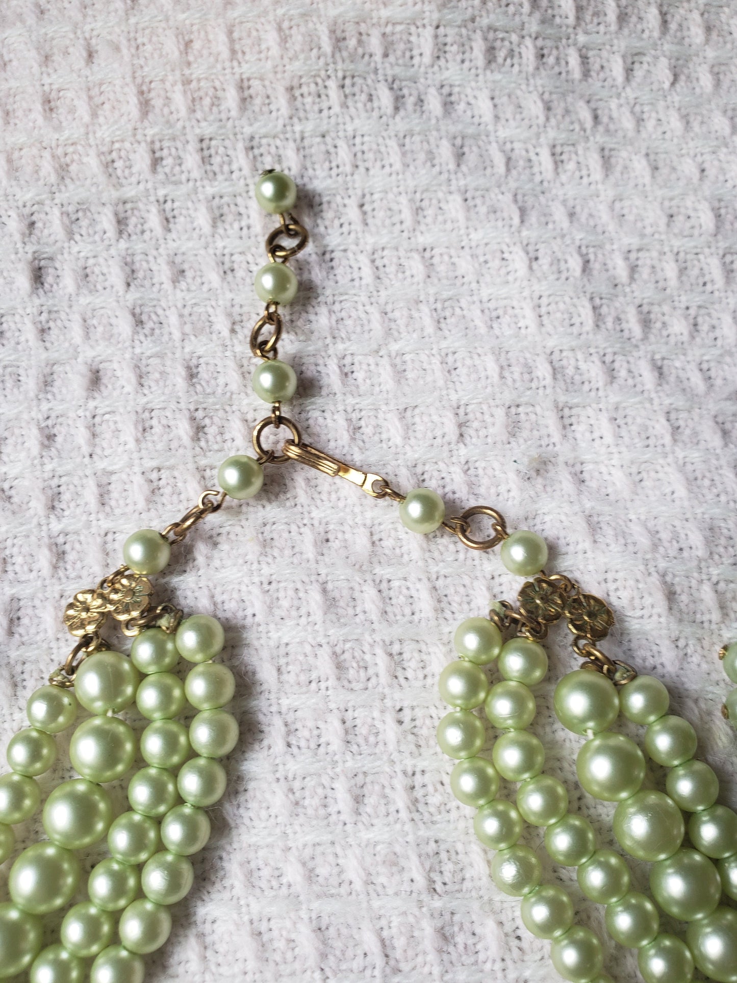 Vintage Sea Foam Green Necklace and Matching Earrings