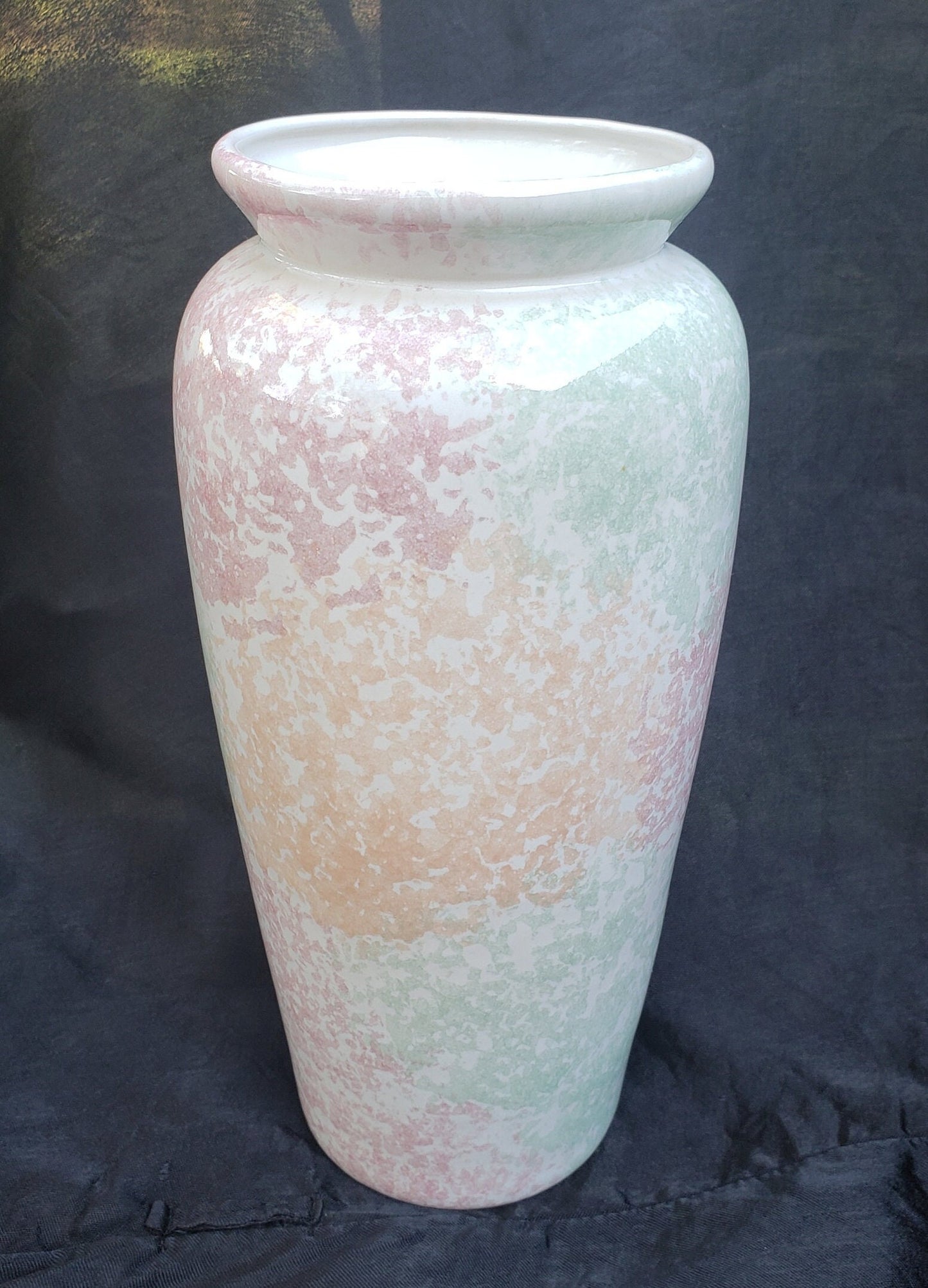 Vintage Harris Potteries Chicago 11" Ceramic Vase