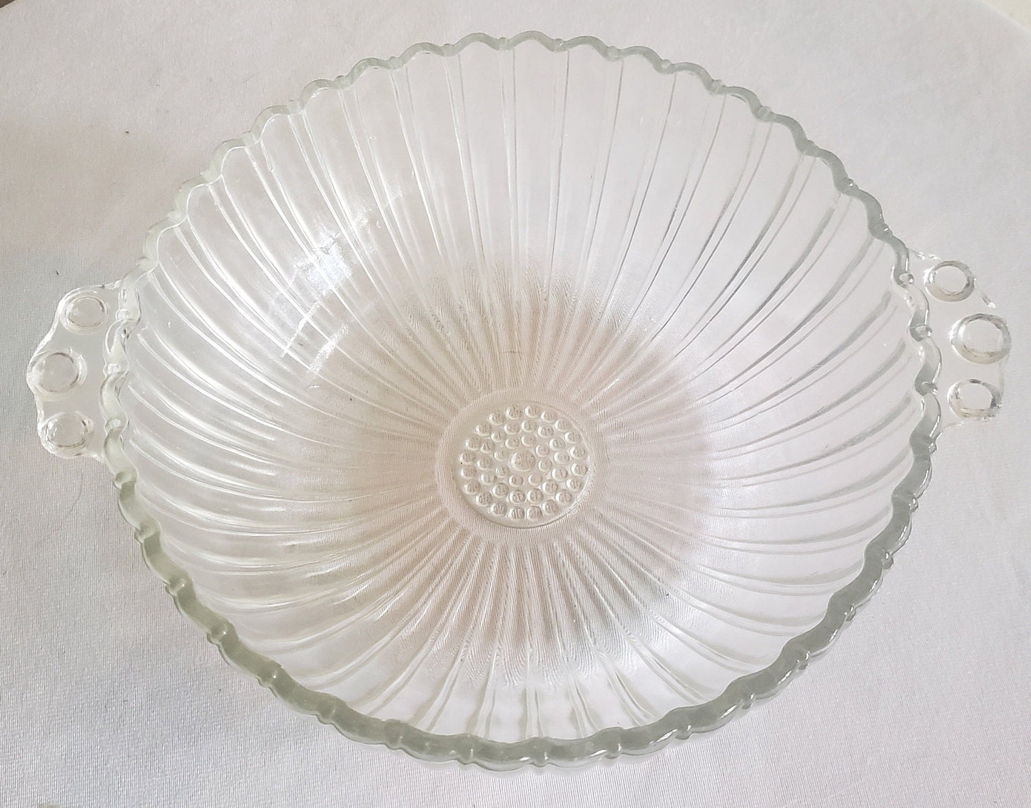 Vintage Clear Glass Berry Bowl in Sunflower Pattern