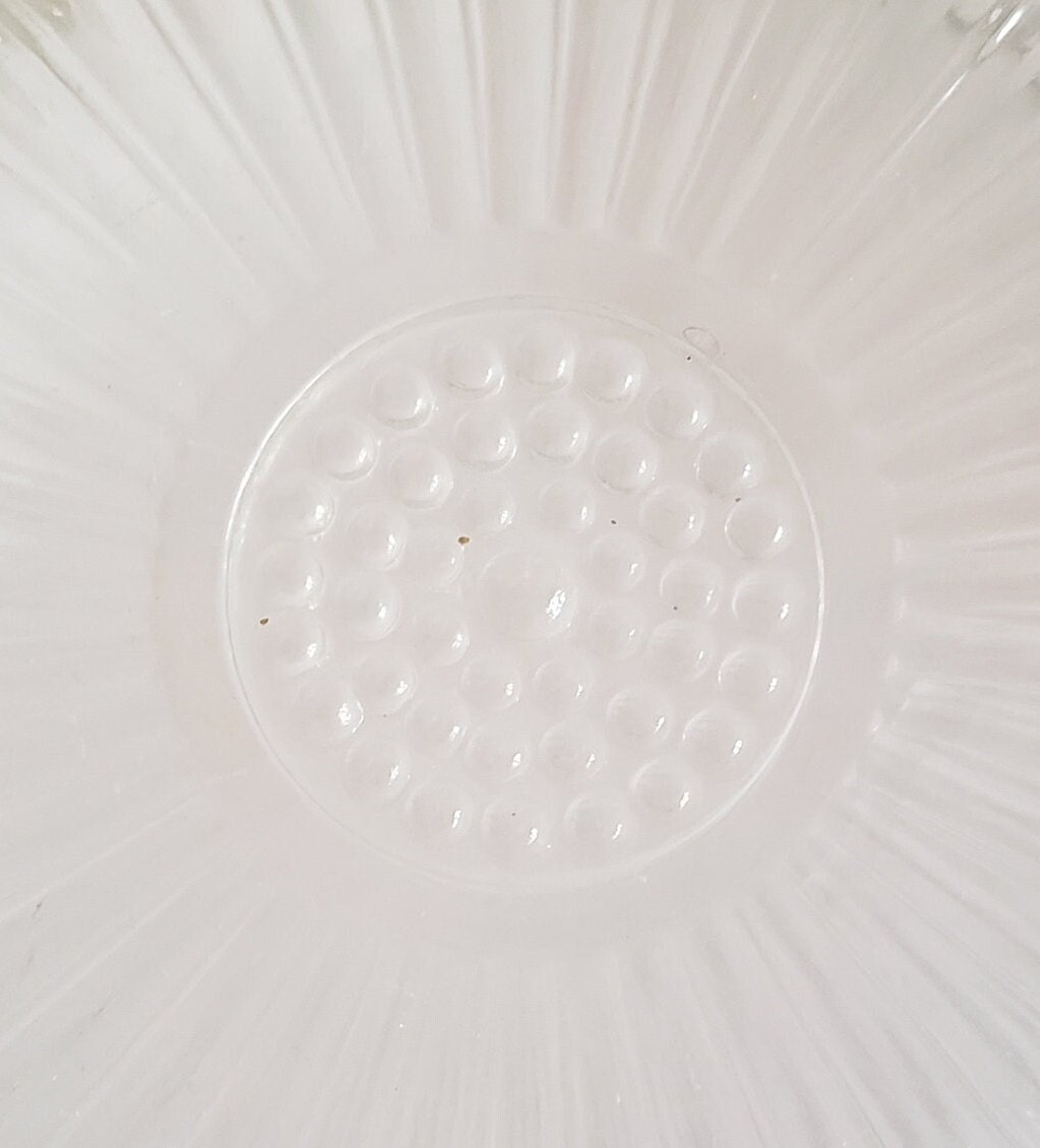 Vintage Clear Glass Berry Bowl in Sunflower Pattern