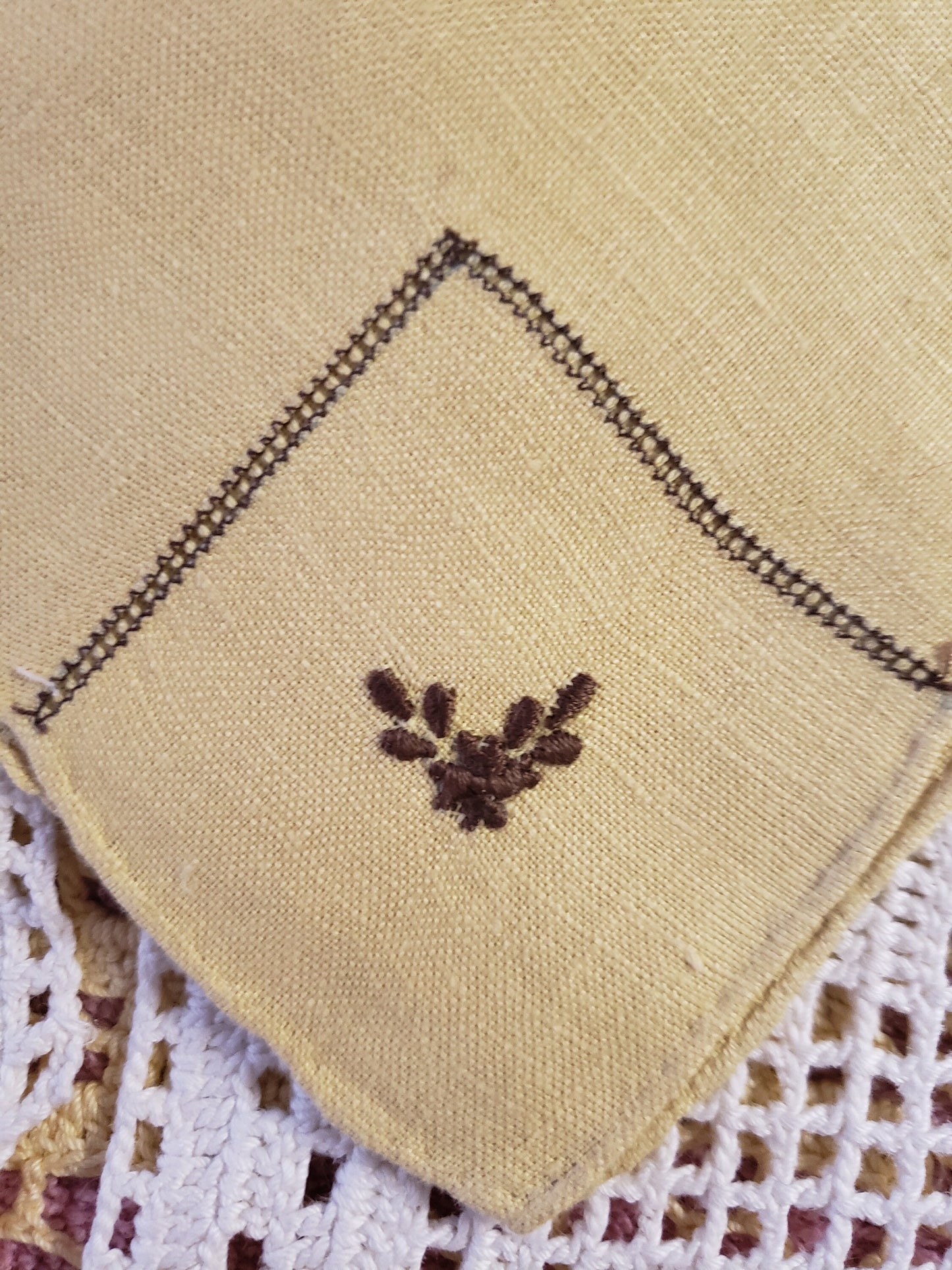 Vintage Ecru Color Napkins With Embroidery