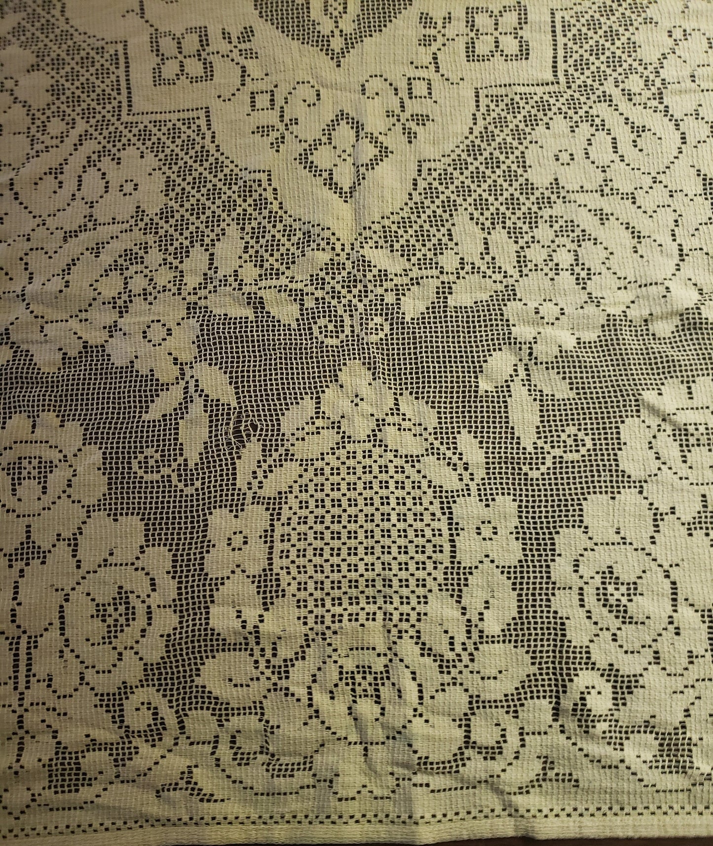Floral Lace Tablecloth