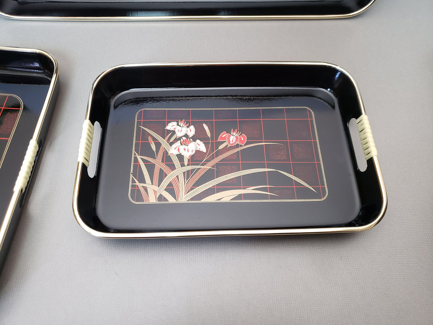 Vintage 1984 Hand-Decorated Lacquerware Tray Set