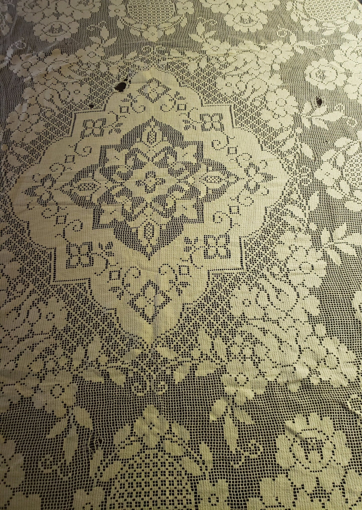 Floral Lace Tablecloth