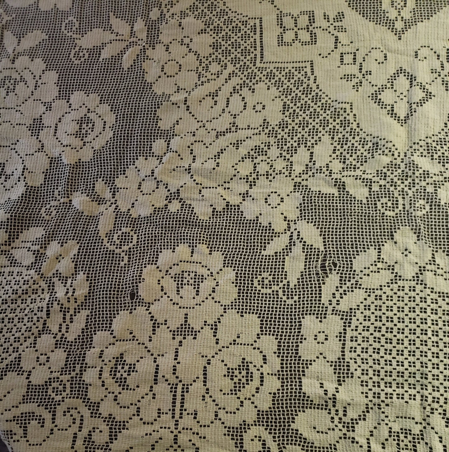 Floral Lace Tablecloth