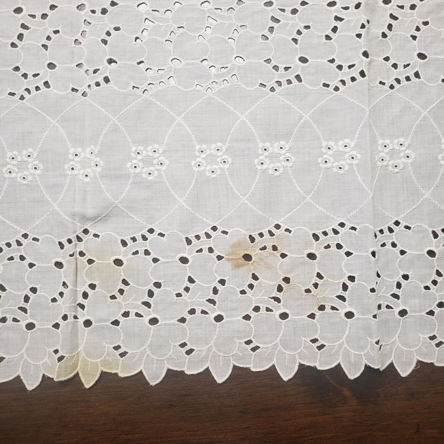 Vintage Eyelet Embroidered Dresser Scarf