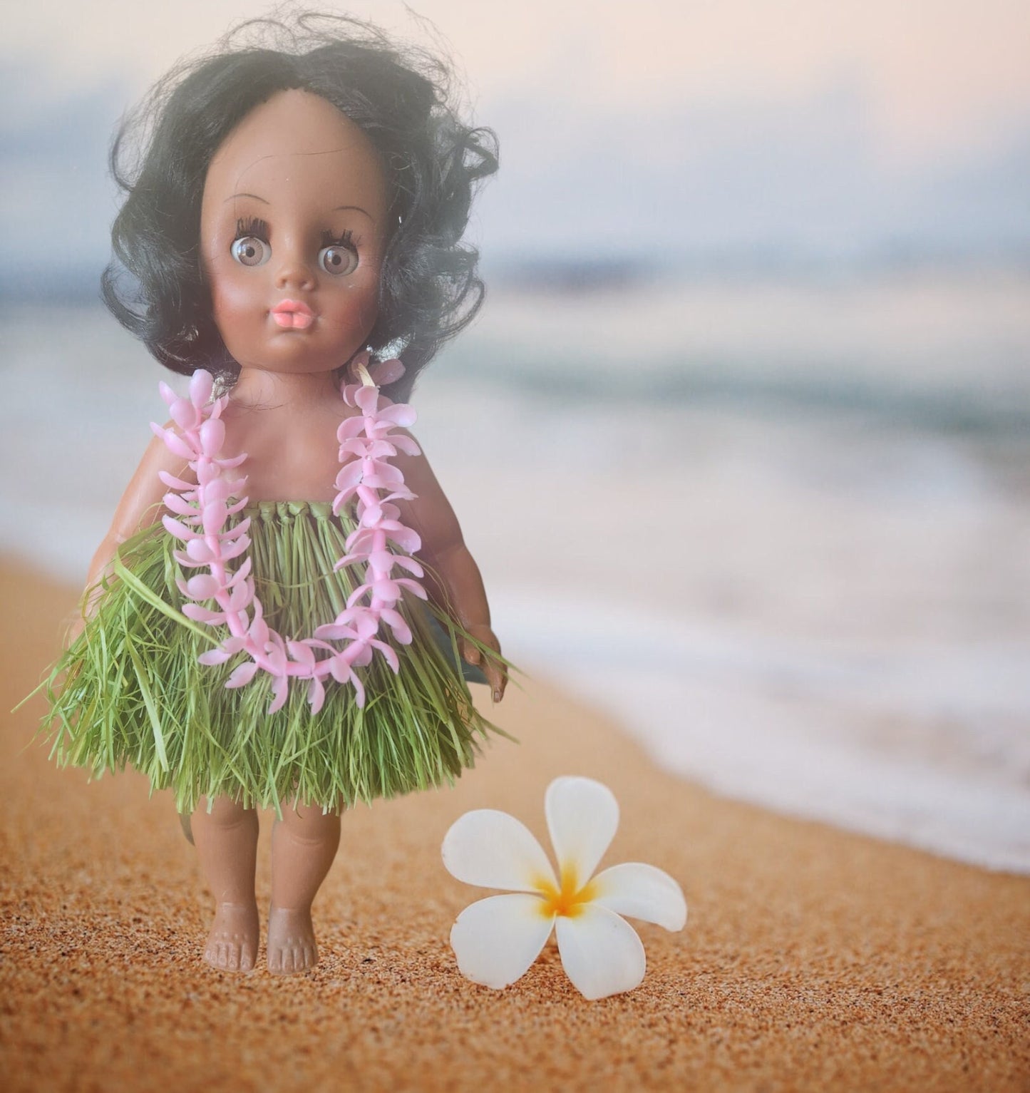 Vintage MELE Hawaiian Hula Girl Doll