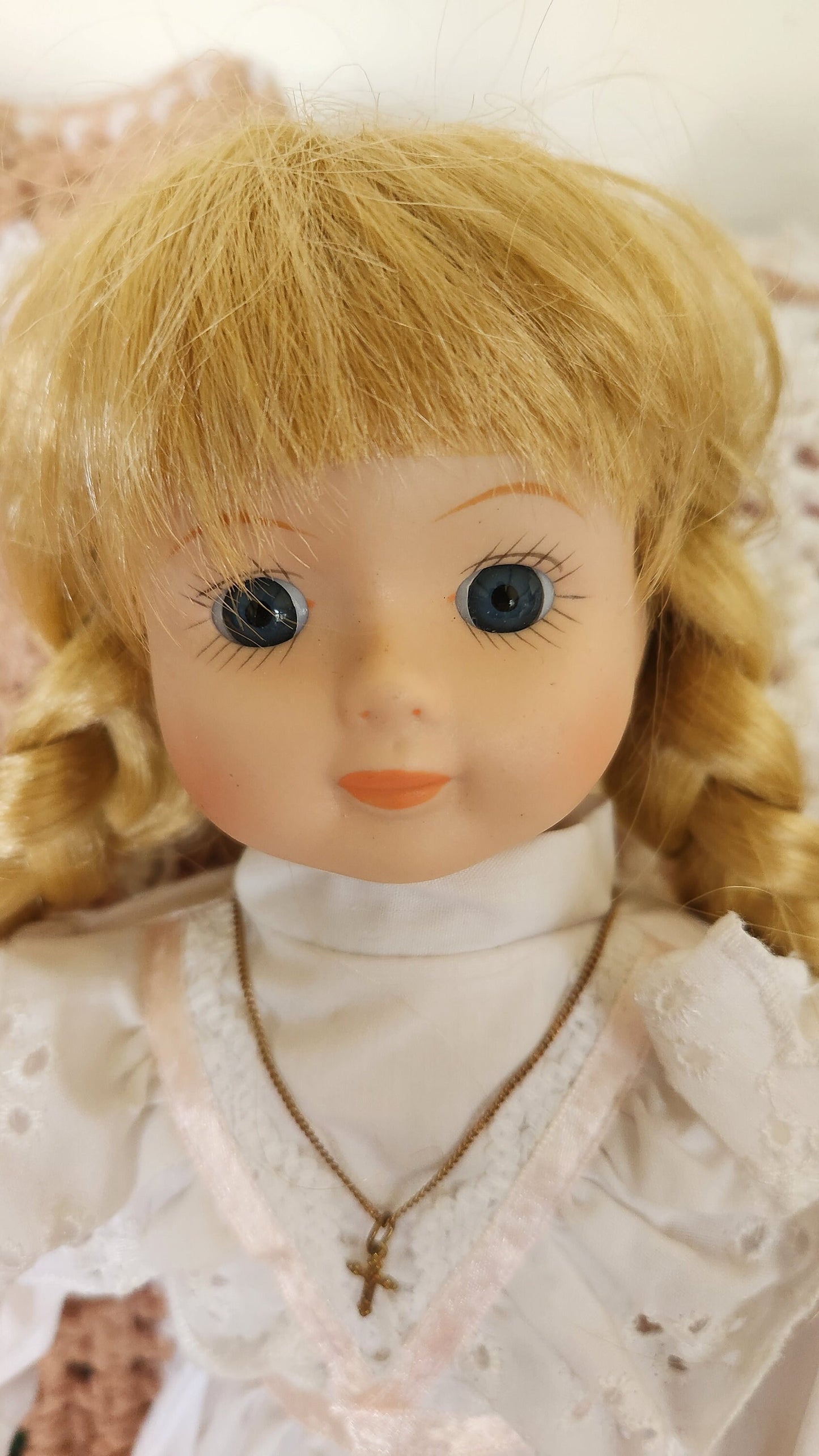 Vintage House Of Lloyd Christmas Around The World 16" Faith Porcelain Collectors Doll