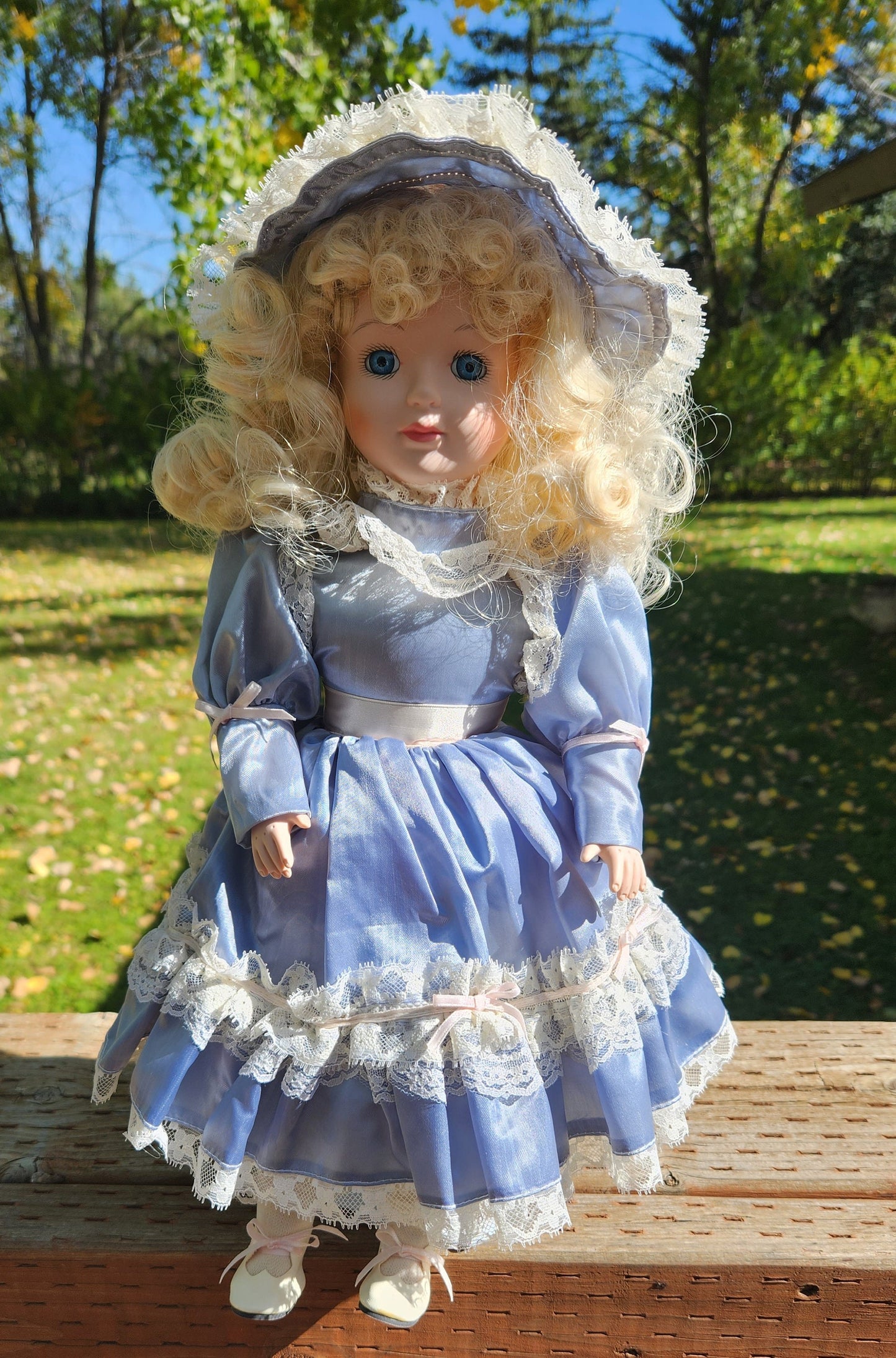 Seymour Mann 17" Porcelain Doll - Connoisseur Collectible