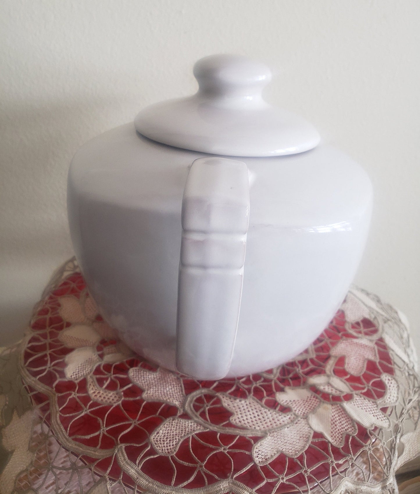 Frankoma Pottery Collection: Large Covered Teapot in Ivory Glaze