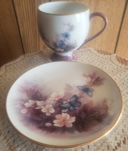 Vintage Teleflora Gift Lena Liu Blossoms and Butterflies Mug & Saucer