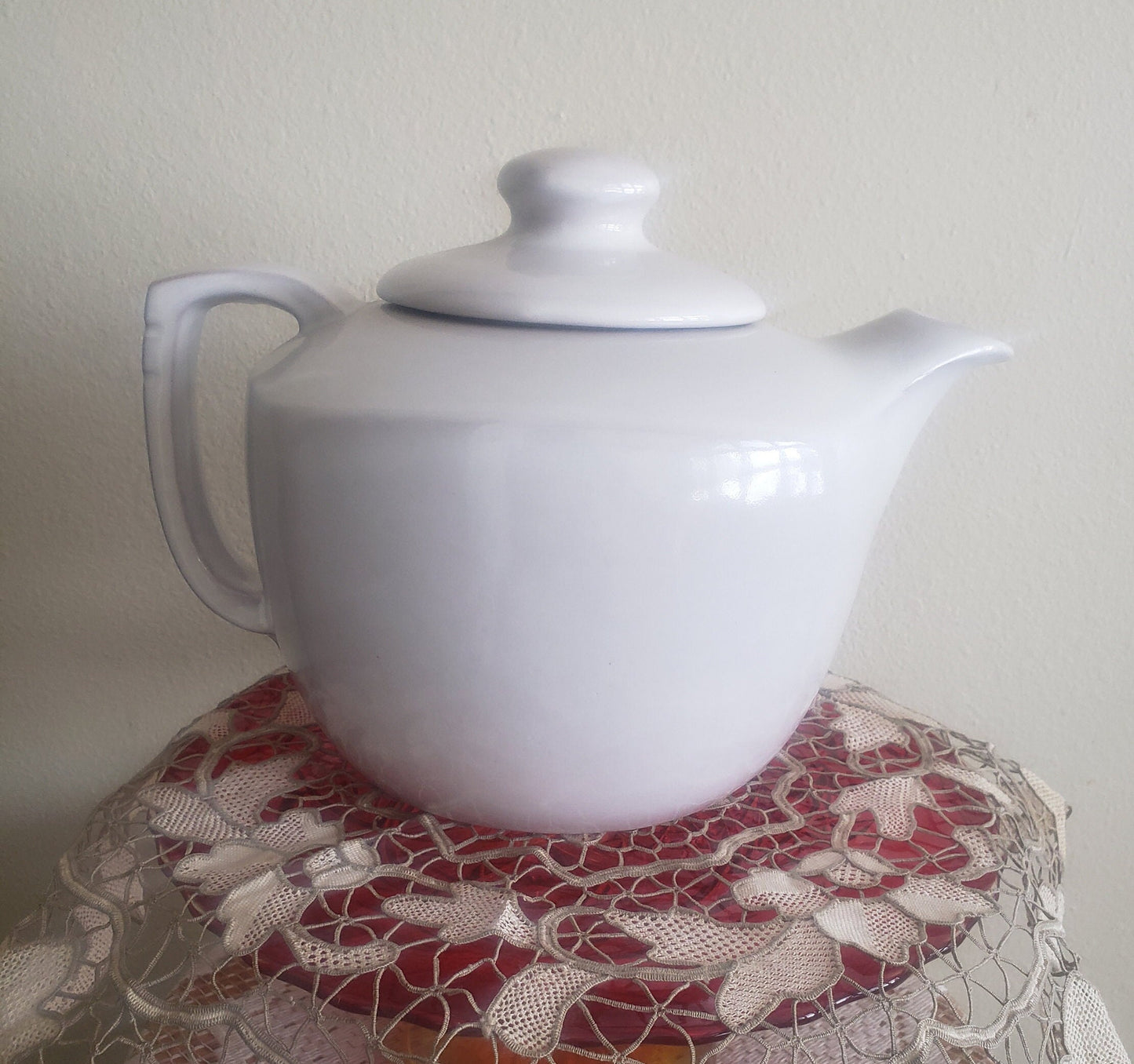 Frankoma Pottery Collection: Large Covered Teapot in Ivory Glaze