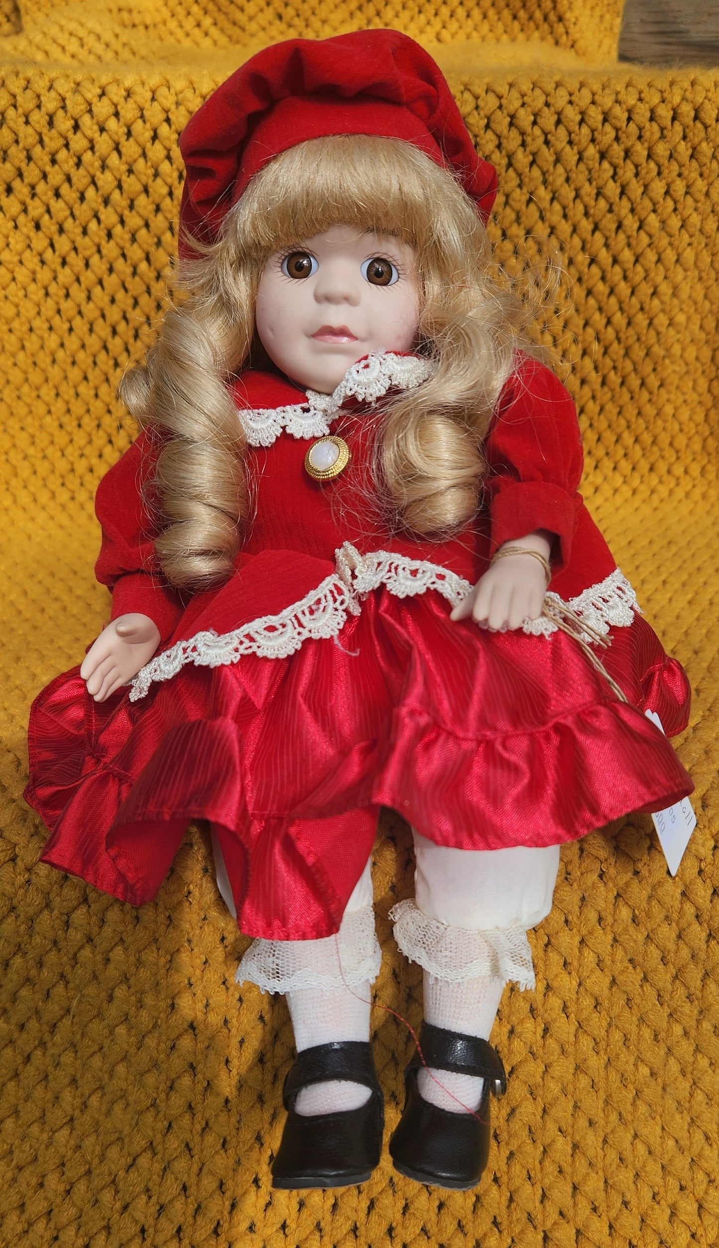 Enchanting Porcelain Musical Doll - Dan Dee Collectors Choice